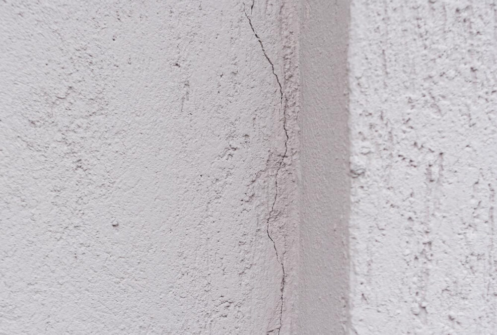 ¿Qué es una fisura? Cómo identificarla y cuándo preocuparse