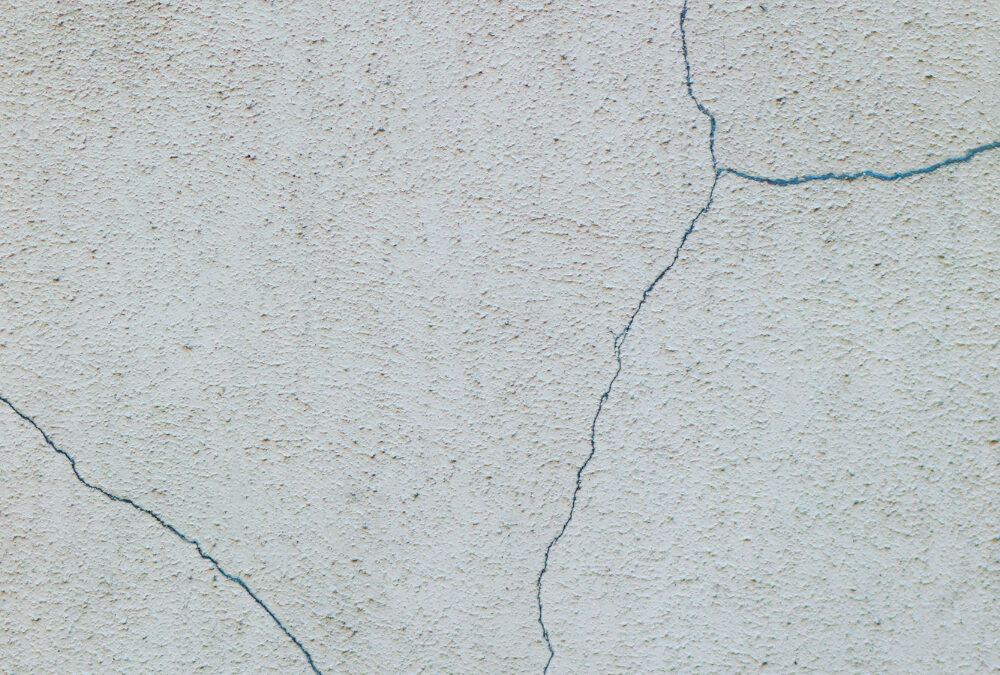 Tipos de grietas en paredes: cómo identificarlas y actuar